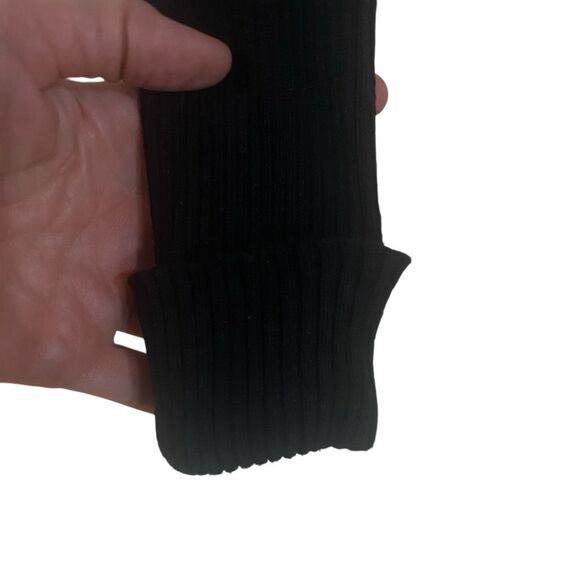 CAbi #3525 Cropped Prep Pullover Sweater in Black small - Picture 9 of 10